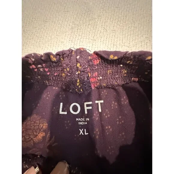 Loft Mock Neck Sleeveless Floral Top Burgandy Size XL - Picture 5 of 6